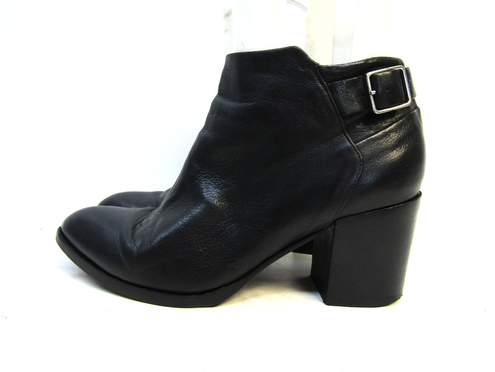 Alberto Fermani Womens Sz 39.5 EUR Black Leather Zip Ankle Fashion Boots Bootie